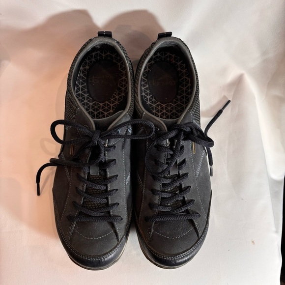 DANSKO Sz 41 Paisley Waterproof Vibram Sole Lace Up Leather Sneakers - Picture 3 of 11